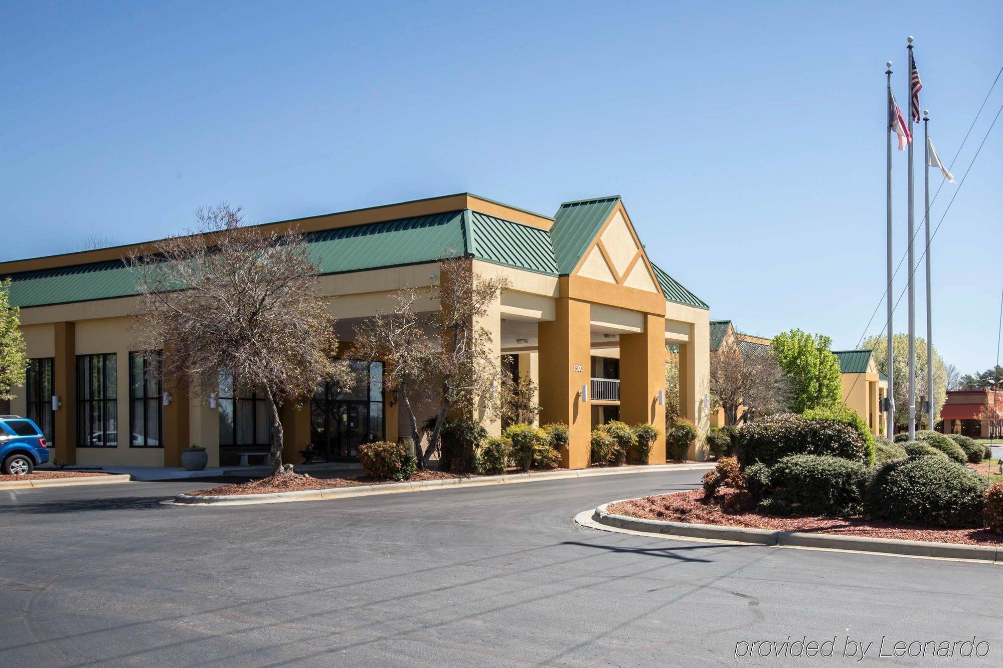 Days Inn By Wyndham Mocksville Exterior photo